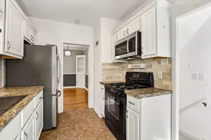 2608 N 63rd St, Wauwatosa, WI 53213 - Photo 15