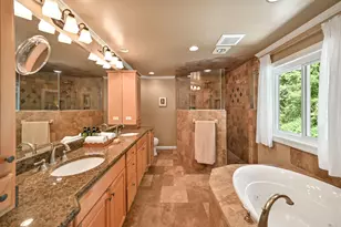 20740 Bartlett Ct, Brookfield, WI 53045 - Photo 11