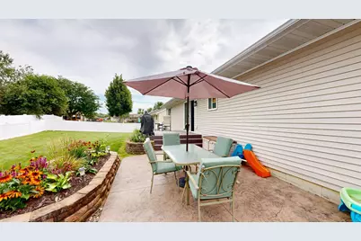 1909  Viking Ave, Holmen, WI 54636 - Photo 49