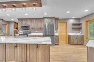 4564 Broadway St, Manitowoc, WI 54220 - Photo 15