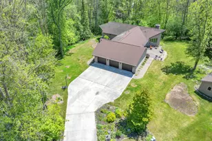 4564 Broadway St, Manitowoc, WI 54220 - Photo 1