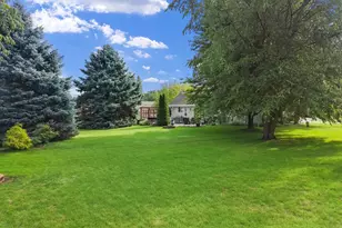 2554 S Sterling Cir, East Troy, WI 53120 - Photo 7