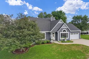 2554 S Sterling Cir, East Troy, WI 53120 - Photo 35