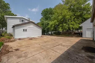 1331 E Saveland Ave, Milwaukee, WI 53207 - Photo 35