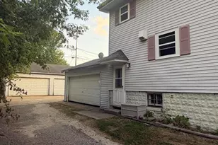 1331 E Saveland Ave, Milwaukee, WI 53207 - Photo 41