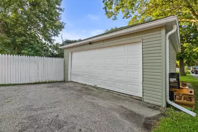 923  Marshall St, Lake Geneva, WI 53147 - Photo 21