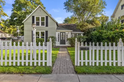 923  Marshall St, Lake Geneva, WI 53147 - Photo 1