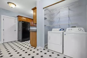 923 Marshall St, Lake Geneva, WI 53147 - Photo 11