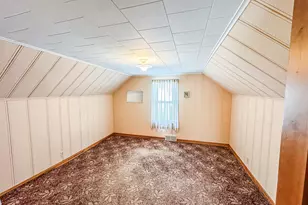 1109 Flambeau St, Manitowoc, WI 54220 - Photo 11