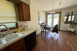 4449 W Tesch Ave, Greenfield, WI 53220 - Photo 9