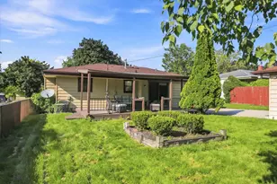 10923 W Cameron Ave, Milwaukee, WI 53225 - Photo 29