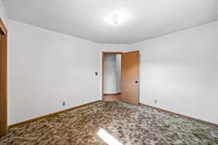 10923 W Cameron Ave, Milwaukee, WI 53225 - Photo 17