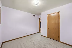 10923 W Cameron Ave, Milwaukee, WI 53225 - Photo 19