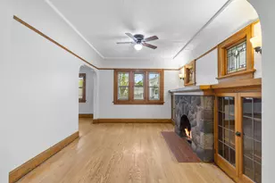 2116 S 70th St, West Allis, WI 53219 - Photo 9