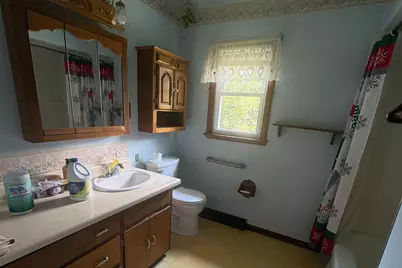 8311  7 Mile Rd, Racine, WI 53108 - Photo 11