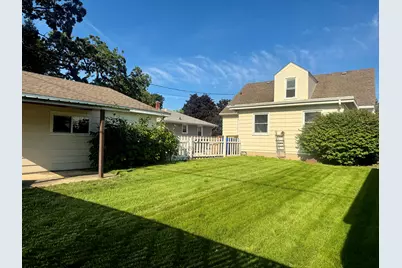 7812  40th Ave, Kenosha, WI 53142 - Photo 5