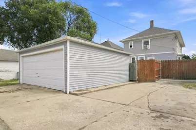 2142  Clarence Ave, Racine, WI 53405 - Photo 43