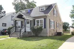 181 Kendall St, Burlington, WI 53105 - Photo 1