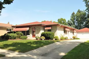 5646 S 30th St, Milwaukee, WI 53221 - Photo 3