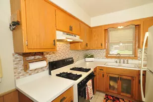 5646 S 30th St, Milwaukee, WI 53221 - Photo 13