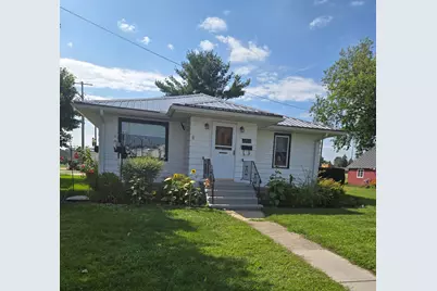 1403  Academy St, Elroy, WI 53929 - Photo 3