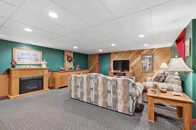 4120 W Puetz Rd, Franklin, WI 53132 - Photo 25
