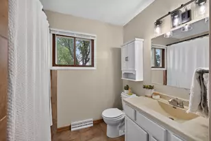 1510 Cliffview Dr, Holmen, WI 54636 - Photo 17