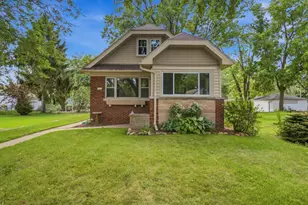 1919 W Marne Ave, Glendale, WI 53209 - Photo 1