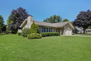 4495 S Church Dr, New Berlin, WI 53151 - Photo 3