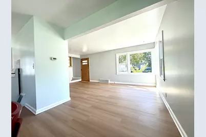4510 W Tripoli Ave, Milwaukee, WI 53220 - Photo 5