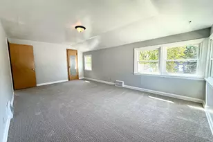 4510 W Tripoli Ave, Milwaukee, WI 53220 - Photo 11
