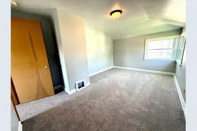 4510 W Tripoli Ave, Milwaukee, WI 53220 - Photo 13