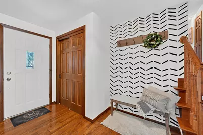 4004  Greenwood Ct, Sheboygan, WI 53081 - Photo 5