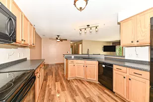 927 Lannon Terrace, Racine, WI 53406 - Photo 9