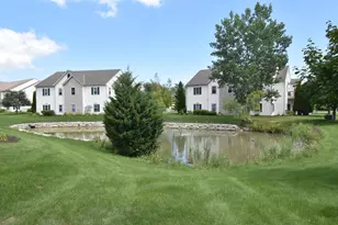 1033 Hastings Ct, Racine, WI 53406 - Photo 25