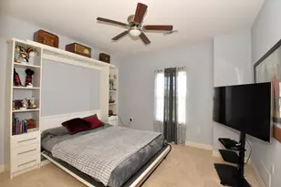 1033 Hastings Ct, Racine, WI 53406 - Photo 9
