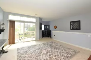 1033 Hastings Ct, Racine, WI 53406 - Photo 7