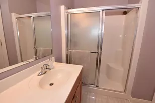 1033 Hastings Ct, Racine, WI 53406 - Photo 17
