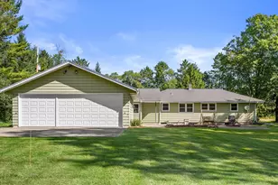 N84W19255 Menomonee Ave, Menomonee Falls, WI 53051 - Photo 19