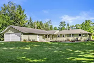 N84W19255 Menomonee Ave, Menomonee Falls, WI 53051 - Photo 3