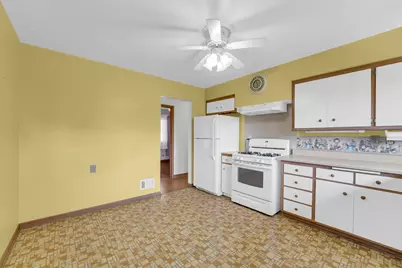 4418 S Kentucky Ave, Milwaukee, WI 53221 - Photo 13