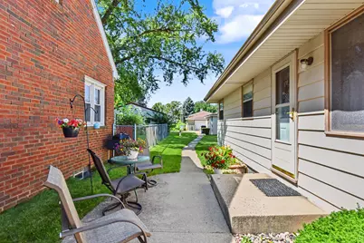 4749 N 90th St, Milwaukee, WI 53225 - Photo 31
