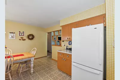 4749 N 90th St, Milwaukee, WI 53225 - Photo 17