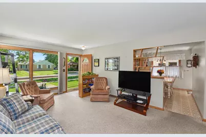 4749 N 90th St, Milwaukee, WI 53225 - Photo 5