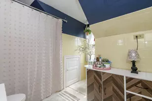 129 W Laflin Ave, Waukesha, WI 53186 - Photo 29