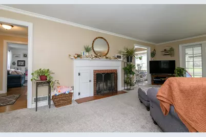 129 W Laflin Ave, Waukesha, WI 53186 - Photo 11