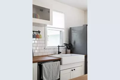 2742 S Greeley St, Milwaukee, WI 53207 - Photo 21