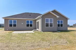 409 Manchester Dr, Williams Bay, WI 53191 - Photo 51