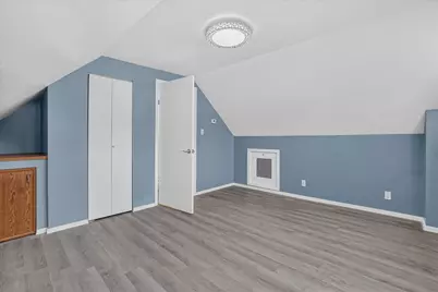 7101 W Allerton Ave, Greenfield, WI 53220 - Photo 29