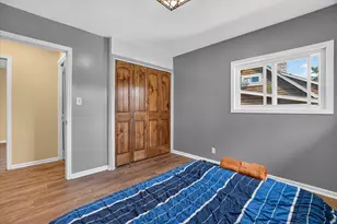7101 W Allerton Ave, Greenfield, WI 53220 - Photo 19